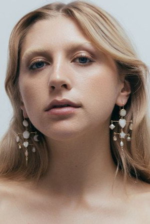 Ella Lily Hyland profil kép