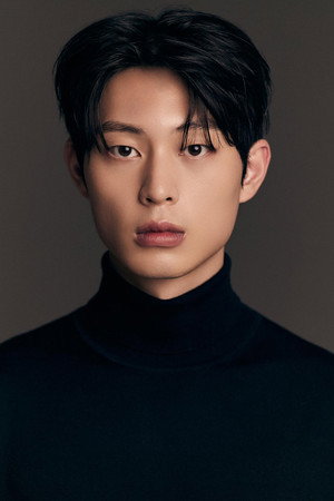 서동근 profil kép