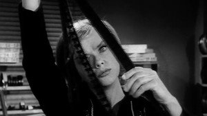 Honey West 1. évad Ep.28 28. epizód