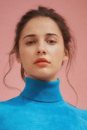 Naomi Scott profil kép