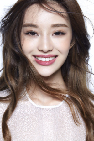 盖玥希 profil kép