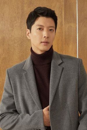 이동건 profil kép