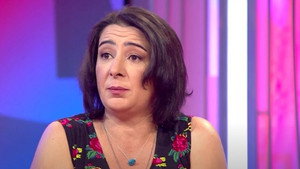 Ceyda Düvenci ile Bambaşka Sohbetler 1. évad Ep.16 16. epizód