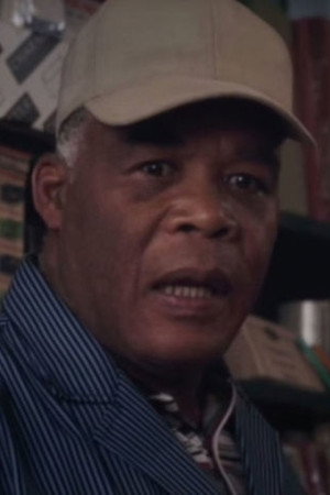 Oscar James profil kép