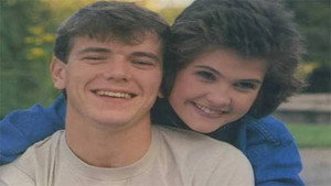 Damon and Debbie kép