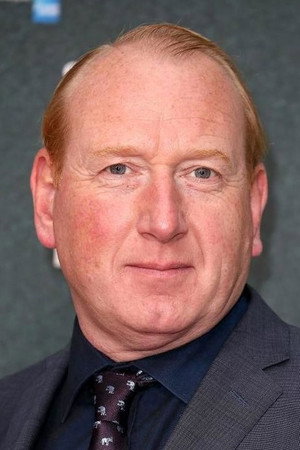Adrian Scarborough profil kép