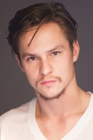 Mark L. Young profil kép