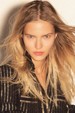 Sasha Luss profil kép