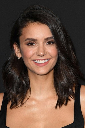 Nina Dobrev profil kép