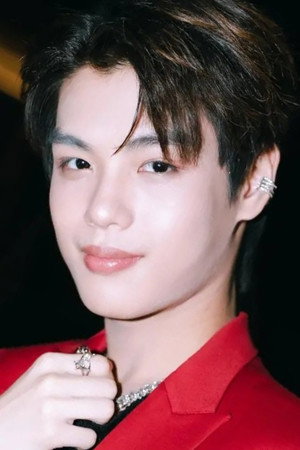 เอิร์ธ นันทวัฒน์ ไพบูลย์ภัทรธน profil kép