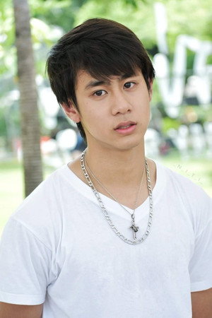 วนัส แสงเทียนประไพ profil kép