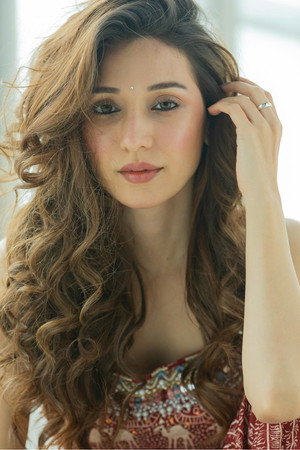 Helly Daruwala profil kép