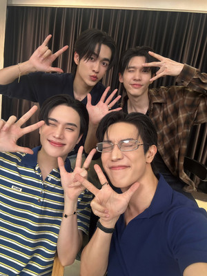 จาฤกรติชา poszter