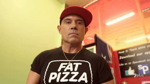 Fat Pizza: Back in Business 1. évad Ep.1 1. epizód