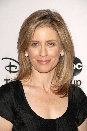 Helen Slater profil kép