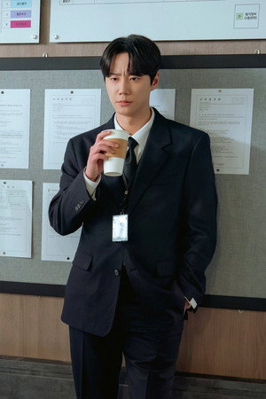 신입사원 강회장 poszter