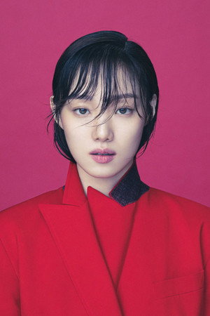 이성경 profil kép