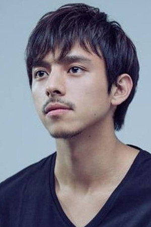 満島真之介 profil kép