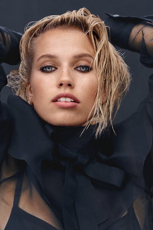 Thea Sofie Loch Næss profil kép
