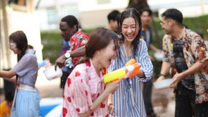 คุณวาฬร้านชำ 1. évad Ep.4 4. epizód