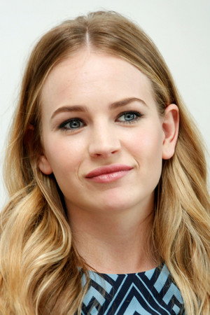 Britt Robertson profil kép