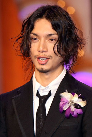 水嶋ヒロ profil kép