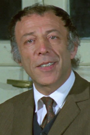 Münir Özkul profil kép