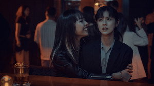 死了一個娛樂女記者之後 kép