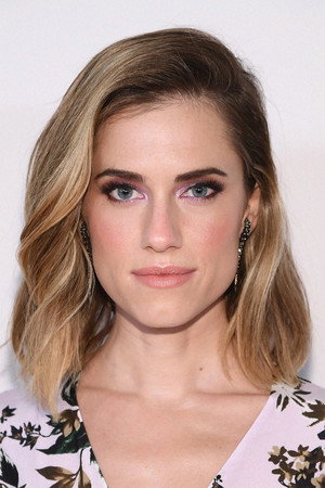 Allison Williams profil kép