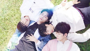 와이 알 유? kép