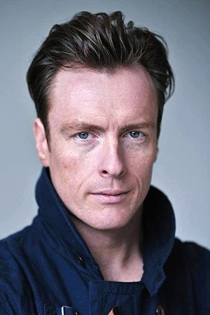 Toby Stephens profil kép