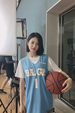 에이틴 poszter