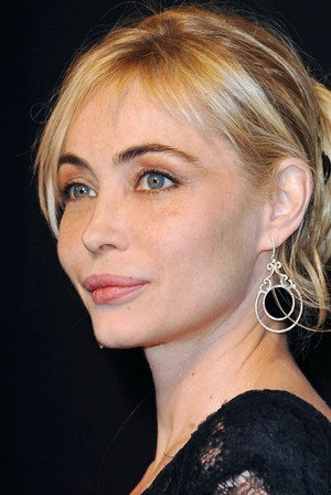 Emmanuelle Béart profil kép
