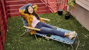 Awkwafina Is Nora from Queens kép