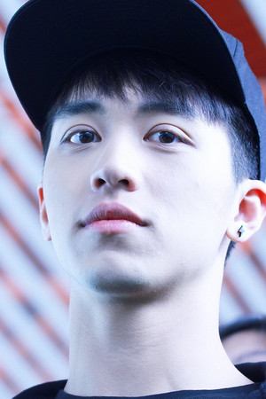 許魏洲 profil kép