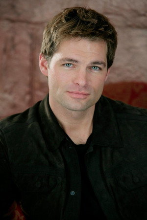 Daniel Cosgrove profil kép