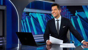 NBC Nightly News With Tom Llamas kép