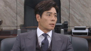 비밀의 남자 1. évad Ep.32 32. epizód