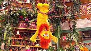 The Furchester Hotel 2. évad Ep.34 34. epizód
