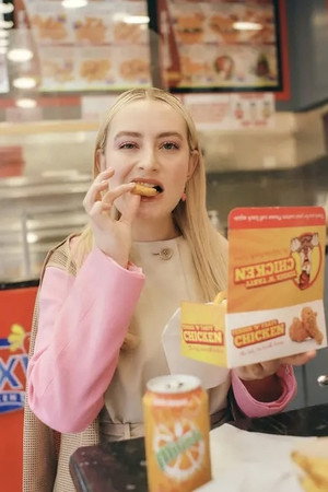 Chicken Shop Date poszter