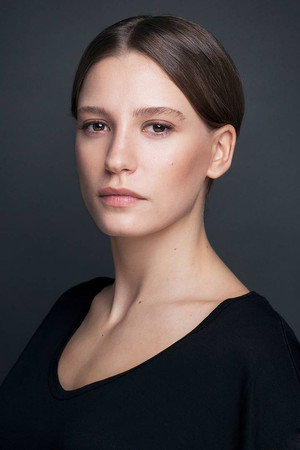 Serenay Sarıkaya profil kép