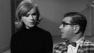 Honey West 1. évad Ep.25 25. epizód