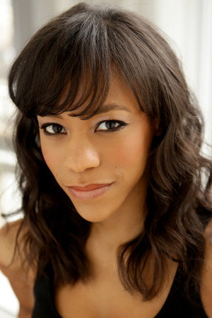Nikki M. James profil kép