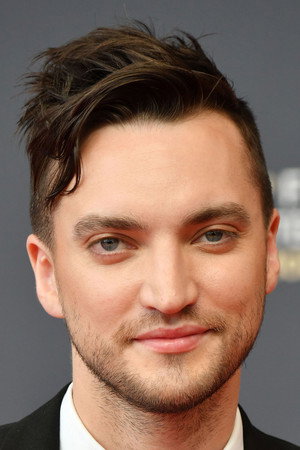 Richard Harmon profil kép