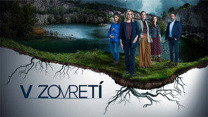 V zovretí kép