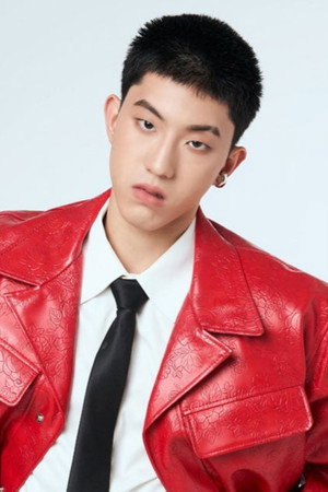 กันต์ธีร์ ลิมปิติกรานนท์ profil kép