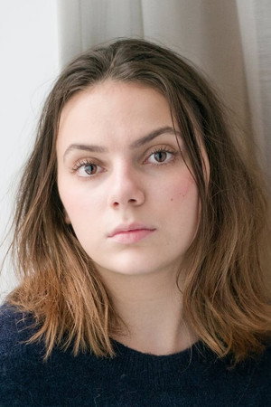 Dafne Keen profil kép