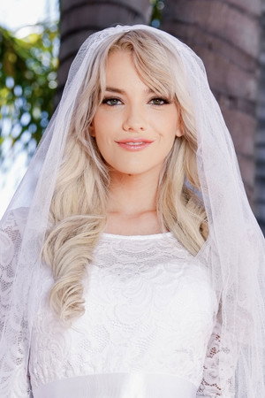 Kenna James profil kép