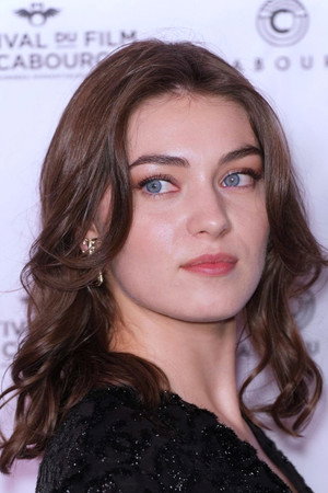 Anamaria Vartolomei profil kép