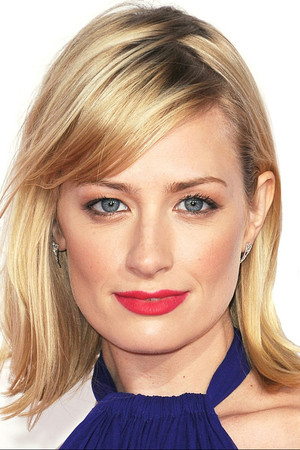 Beth Behrs profil kép
